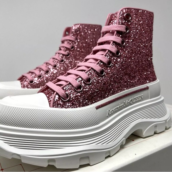 Alexander McQueen Tread Slick Sneaker Barbie Pink Metallic Glitter  37 6.5 - Picture 4 of 15